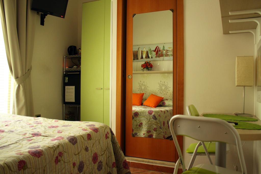 B&B Napoli Plebiscito Zimmer foto